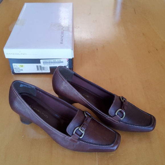 Bandolino dark brown square toe pumps - Picture 1 of 6